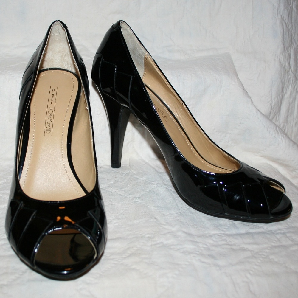 Joan and David heels in NEW condition!